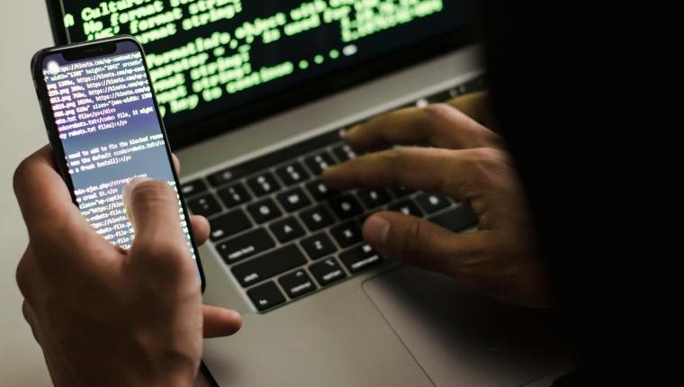 Smishing: Bahaya SMS Phishing dan Cara Menghindarinya