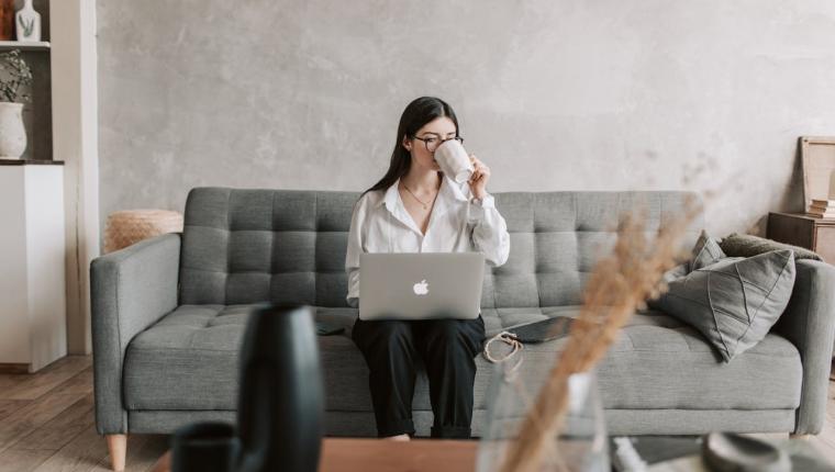 Bisnis Online Apa yang Cocok untuk Pelajar?